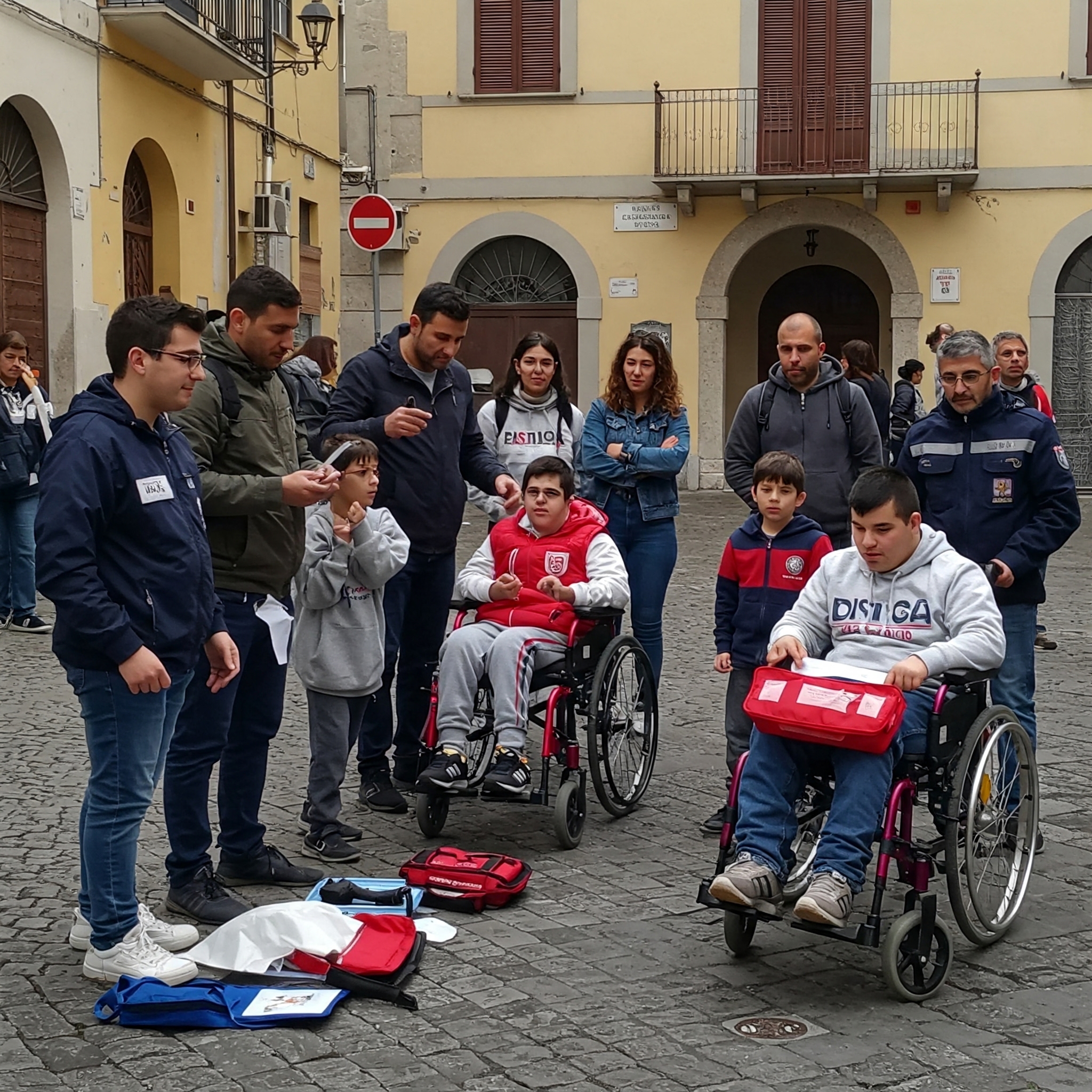Prepararsi Insieme: Guida alla Preparazione alle Emergenze per Persone con Disabilità e Loro Familiari in Italia